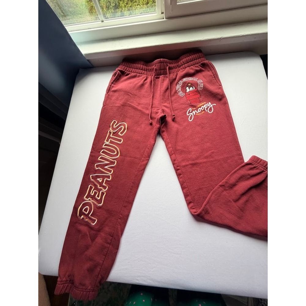 Peanuts Snoopy Social Club Embroidered Joggers Women's Medium LJ32412LB
